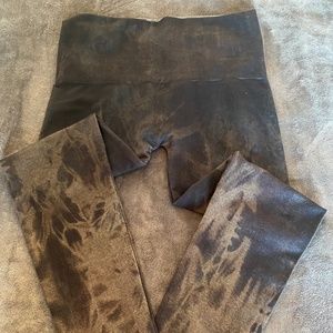 M. Rena abstract print leggings